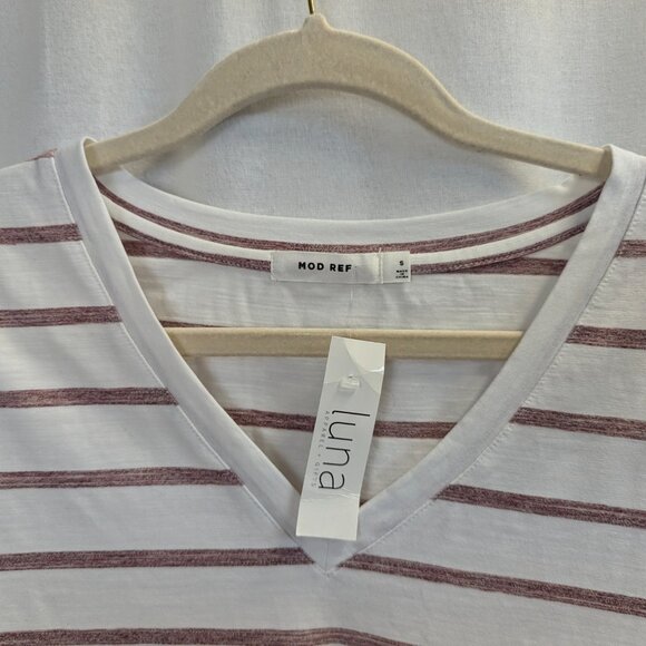 NWT Mod Ref Size Small Burgundy and White Striped Tee *Issue - Picture 3 of 14